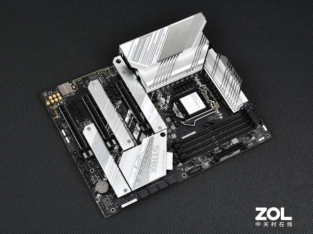 ѩʱ ˶ROG STRIX Z590-Aѩͼ