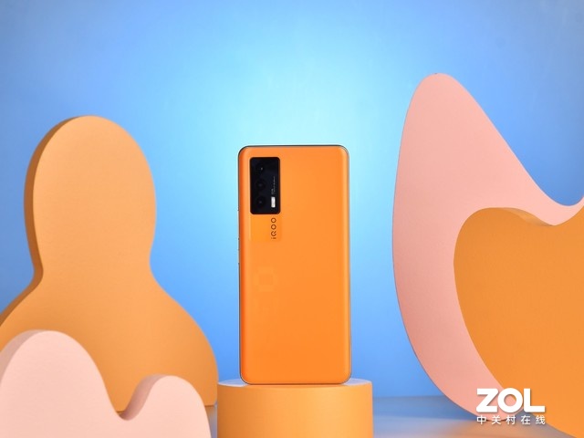 这抹橙，很靓：iQOO Neo5像素橙真机图赏