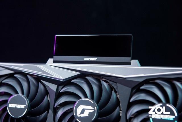iGame RTX 3080 Ti Vulcan图赏 赛博朋克美学