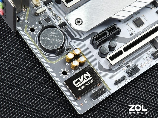 ɫֵ ߲ʺCVN Z590Mѩͼ