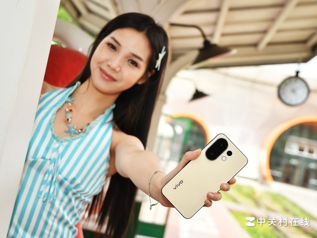 �������ն�Ͱ� vivo S30ϵ��ģ����ͼ��