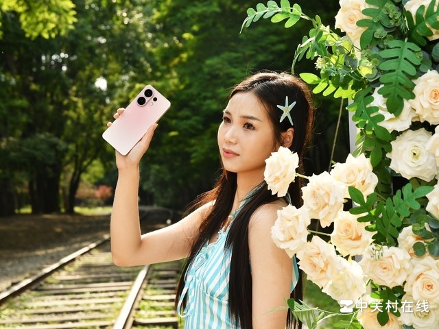 �������ն�Ͱ� vivo S30ϵ��ģ����ͼ��