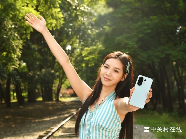 �������ն�Ͱ� vivo S30ϵ��ģ����ͼ��