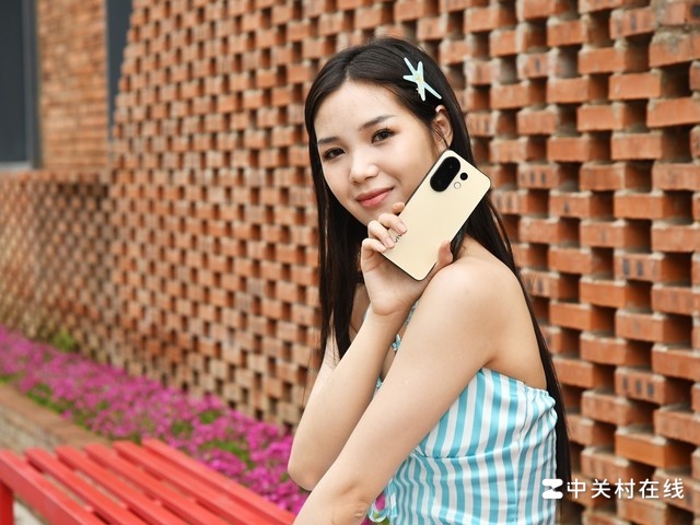 �������ն�Ͱ� vivo S30ϵ��ģ����ͼ��