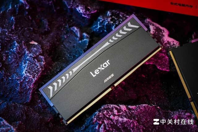 Lexar׿ɳARESս֮DDR5 8000 RGBڴ