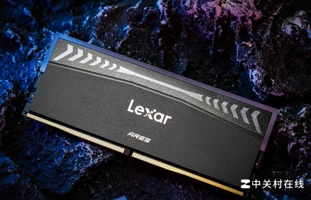 Lexar׿ɳARESս֮DDR5 8000 RGBڴ