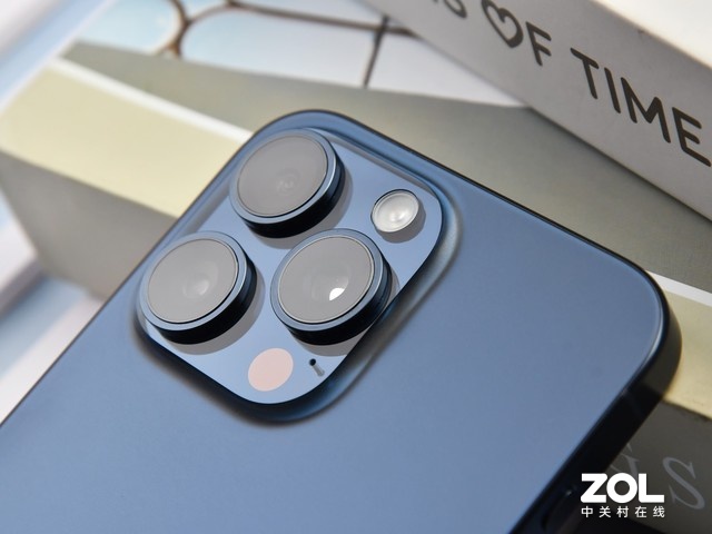 苹果减肥成功 iPhone 15 Pro Max蓝色钛金属图赏