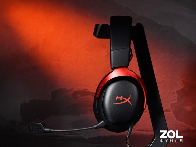 HyperX Cloud IIIͼͣǿλ