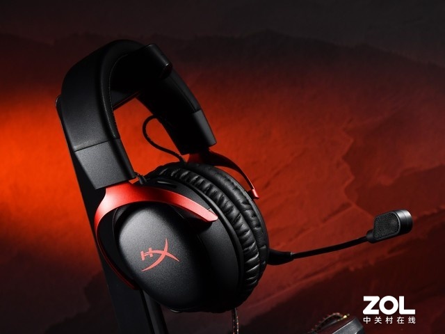 HyperX Cloud IIIͼͣǿλ