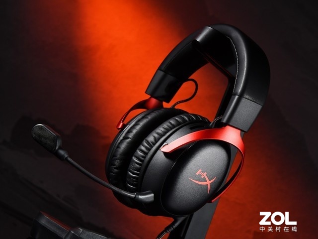 HyperX Cloud IIIͼͣǿλ