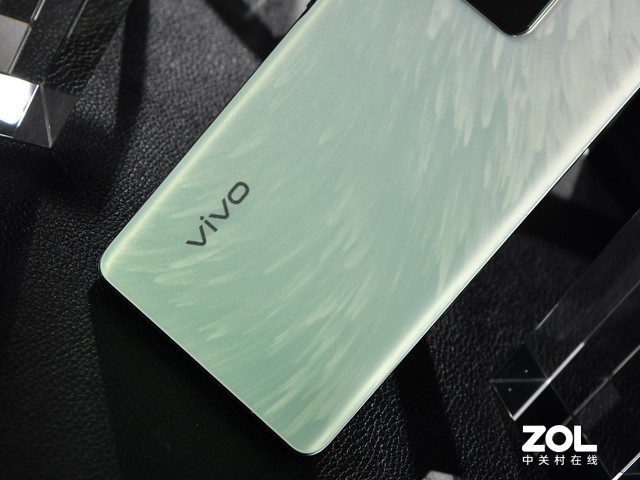 vivo Y100ͼͣʸеĶѧǧԪ