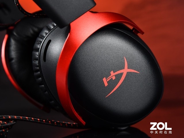 HyperX Cloud IIIͼͣǿλ