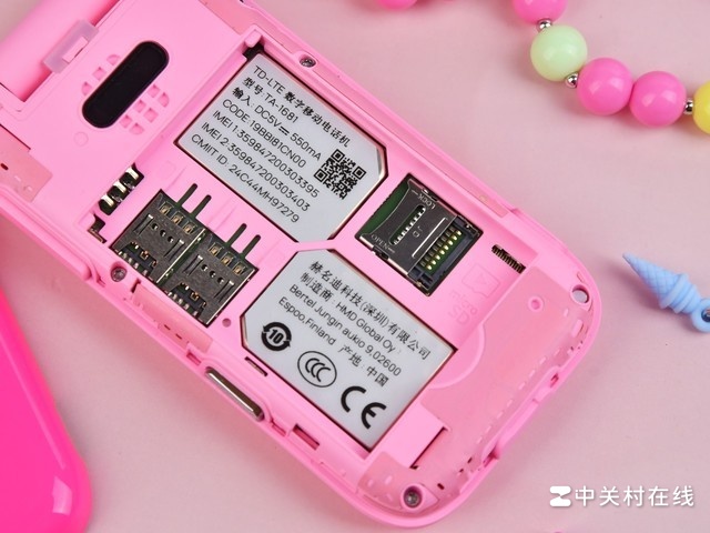 外观超梦幻 HMD Barbie Phone新机图赏