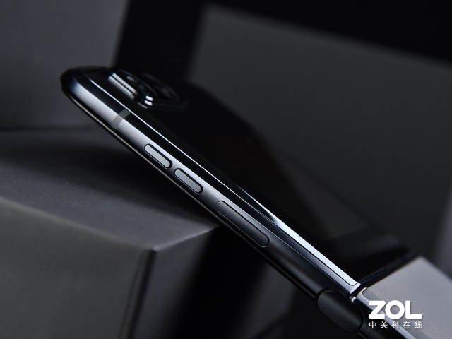 ȫ洫 moto razr 2022ͼ