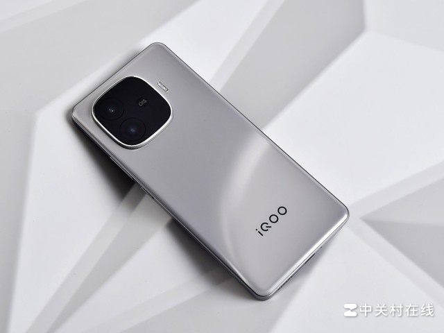 iQOO Z9 Turbo+ͼ Ӱɫֵ