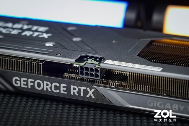 RTX 4060ħӥͼ µ侲ɢ