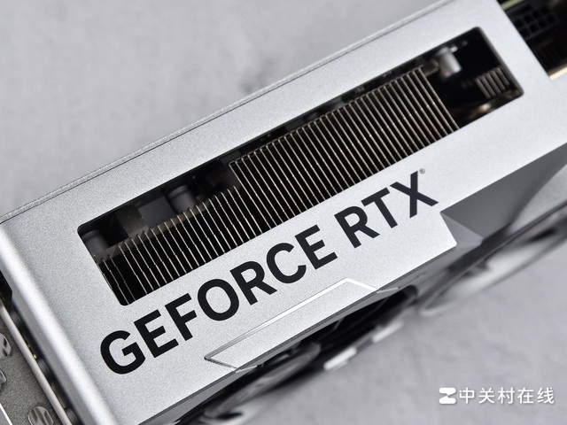 ӰRTX 4070 Ti SUPERʦͼ ħ Ӳʵ