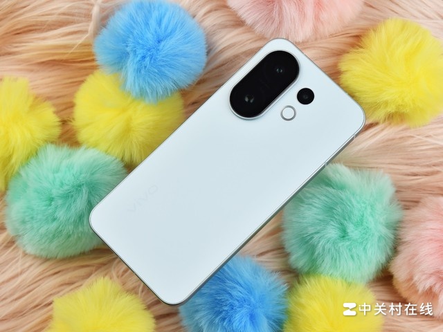 vivo S30 Pro mini图赏 多彩小直屏,手感颜值都出色