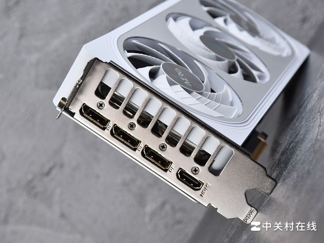  RTX 5060 AERO OC 8G Կͼ