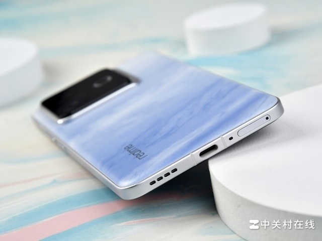 ���Ժ����ǵİ���ɫ�籩������GT7 Pro���ٰ�ͼ��