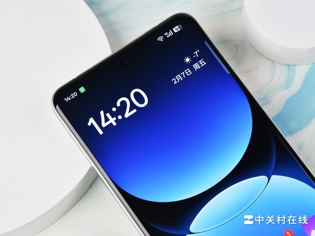 ���Ժ����ǵİ���ɫ�籩������GT7 Pro���ٰ�ͼ��