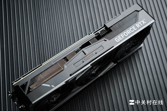 iGame RTX 4070 Ti SUPERͼ