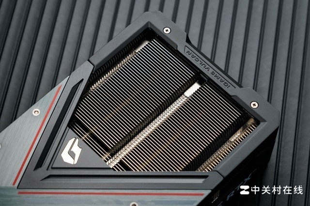 iGame RTX 4070 Ti SUPERͼ