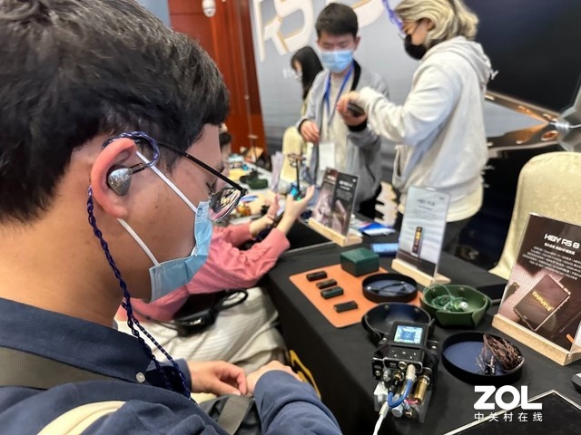 9Ԫ콢HiFiZETA