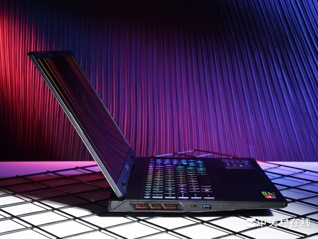 ʵ���羺 Խ������ RTX5060���� ΢����Ӱ16������2025ͼ��