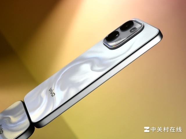 vivo Y600新机图赏 宝石美学耐看有质感