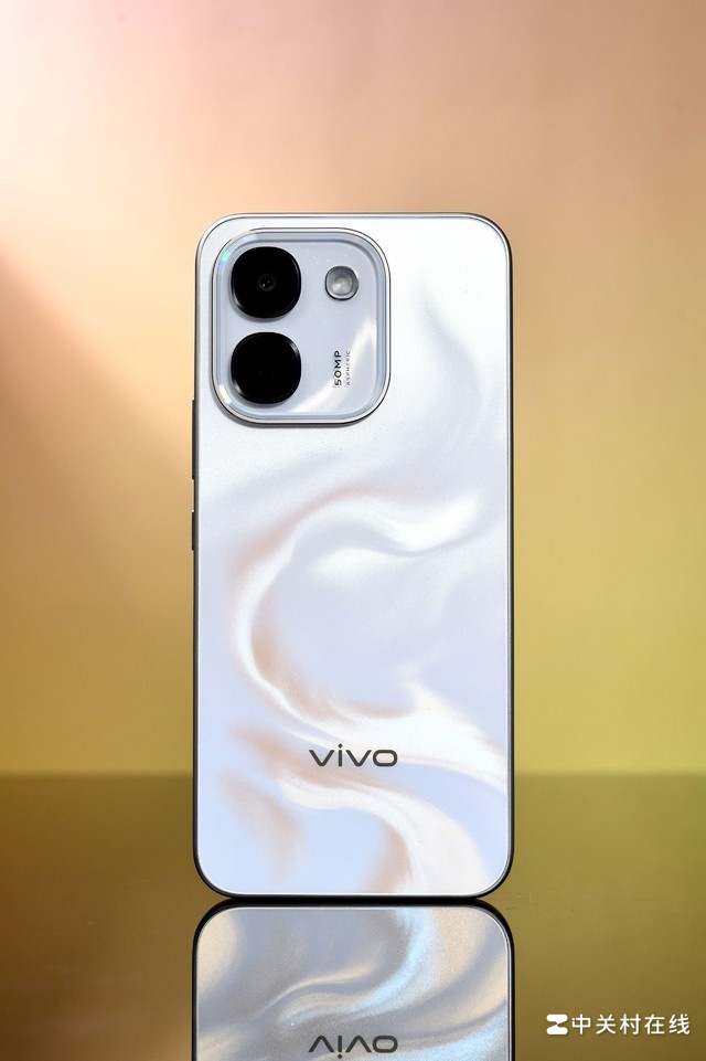 vivo Y600新机图赏 宝石美学耐看有质感