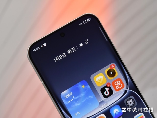 ����Neo8 ��Դ��ͼ�ͣ��ײ������Բ�Σ��ʸкݺ�Խ��