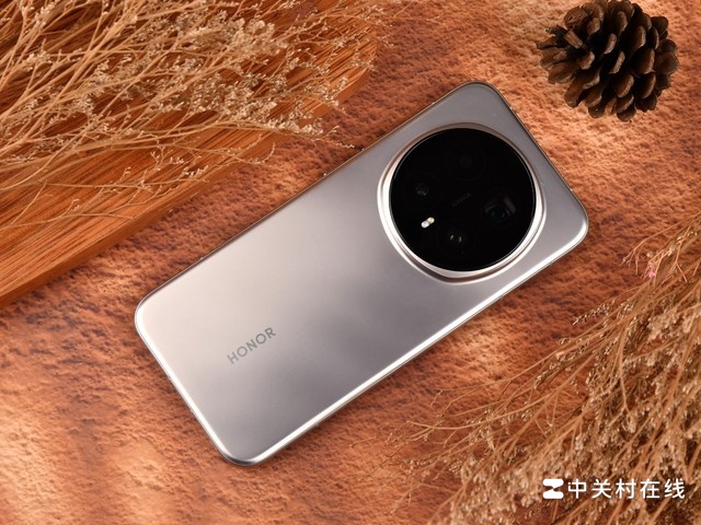 AI���콢�ǳ� ��ҫ Magic 8 Pro�»�ͼ��