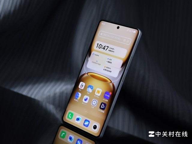 ������ѧ�ٽ��� iQOO Z10 Turbo+�»�ͼ��