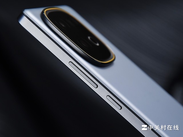 ������ѧ�ٽ��� iQOO Z10 Turbo+�»�ͼ��