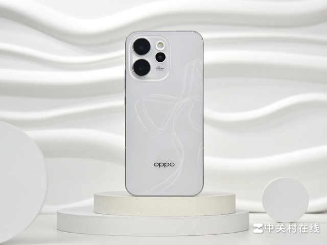 ����������˿��ǹ⣬OPPO Reno15 Proͼ��