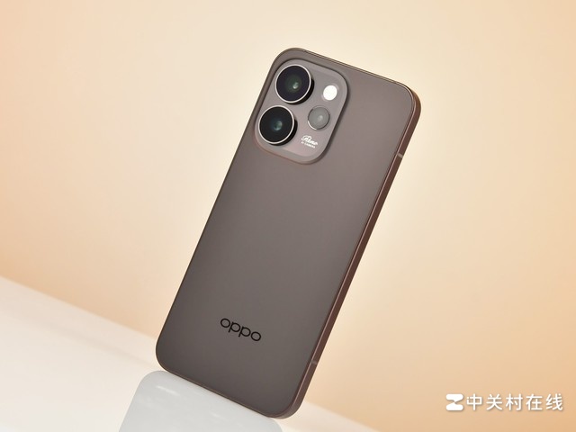 复古浪漫,可盐可甜 OPPO Reno15可露丽棕图赏