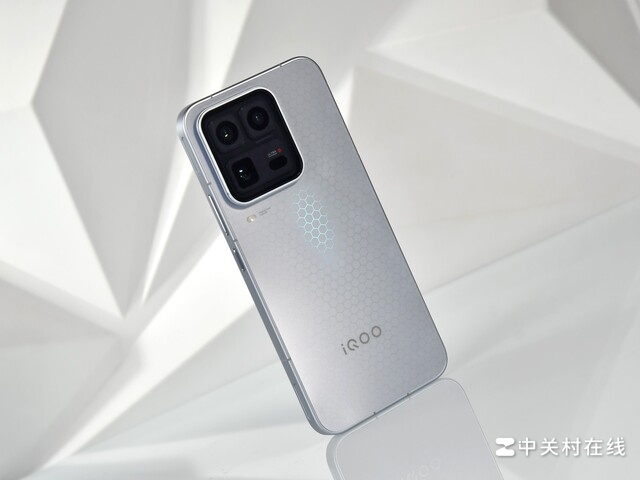 iQOO 15 Ultra��ͼ���� �Կƻø�����¾�����
