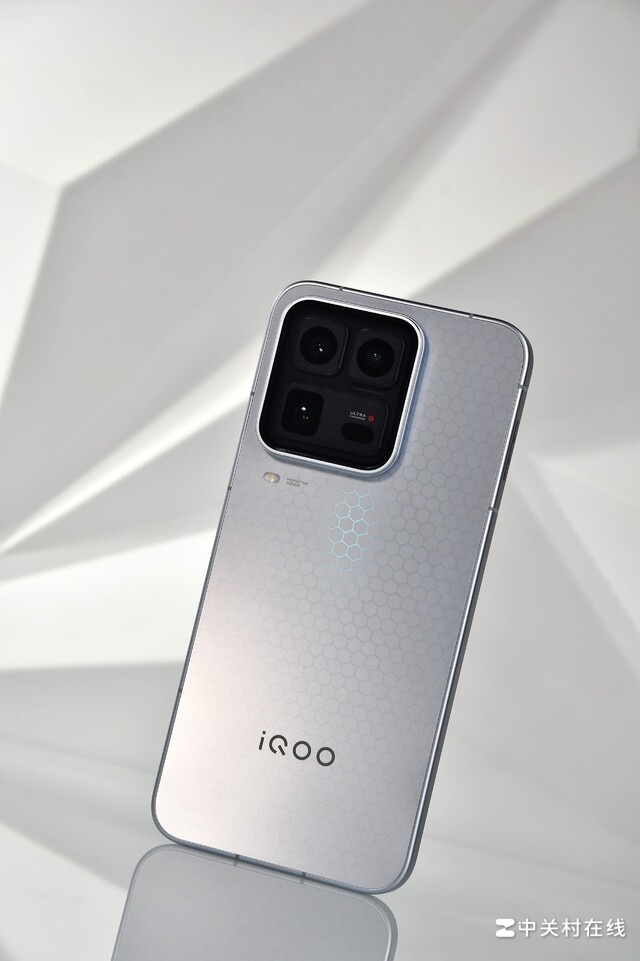 iQOO 15 Ultra��ͼ���� �Կƻø�����¾�����