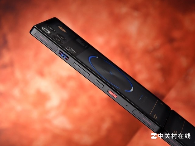红魔11S PRO+氘锋透明暗夜图赏:科技与美学的融合