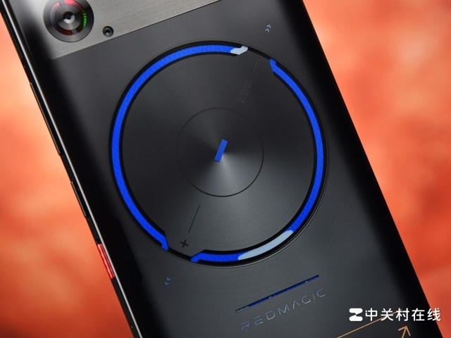 红魔11S PRO+氘锋透明暗夜图赏:科技与美学的融合