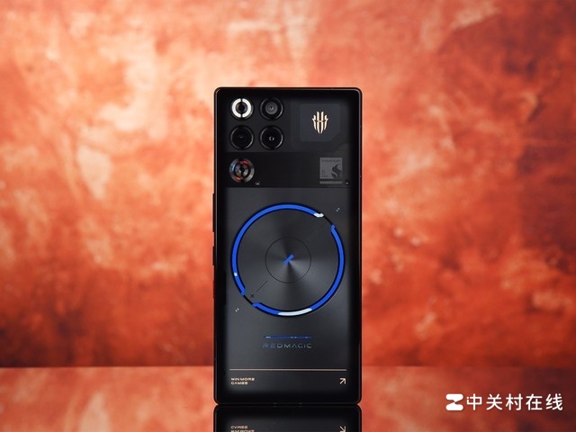 红魔11S PRO+氘锋透明暗夜图赏:科技与美学的融合