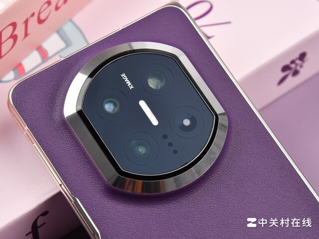 ��ΪMate X7��ذ�ͼ�ͣ�����������ƽ����յ�˫�ؽ���