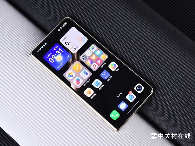 �۵����콢�ᱡ�컨�� ��ҫMagic V5�»�ͼ��