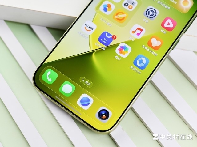 ̦���뾵����Ȼ���� ��ҫMagic9 Pro Max�»�ͼ��