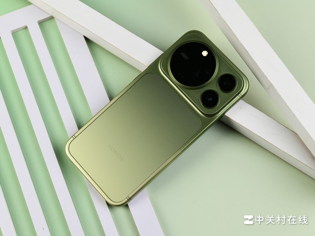 ̦���뾵����Ȼ���� ��ҫMagic9 Pro Max�»�ͼ��