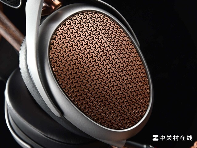 工艺美学与自然之声的典范:Meze POET平板耳机图赏