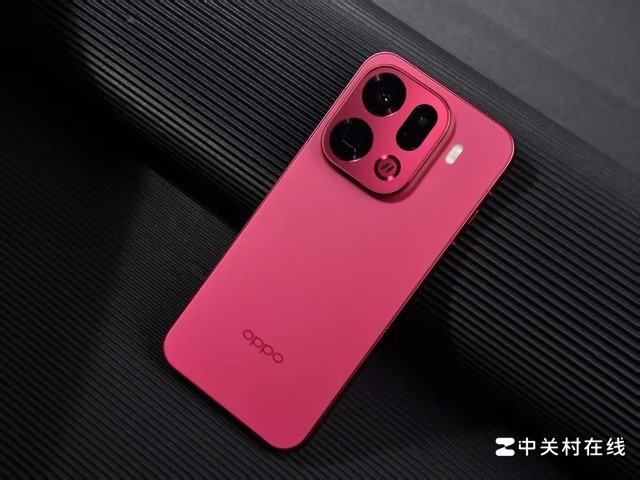 全系绒砂工艺,OPPO Find X9系列新机图赏