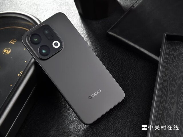全系绒砂工艺,OPPO Find X9系列新机图赏