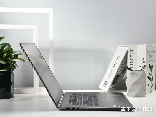 ΢�����16 Flip AI+ 2026ͼ�ͣ�360�㷭ת������ֵʵ�����